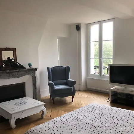 Chateau De Bel Ebat ゲストハウス Nozay (Essonne)